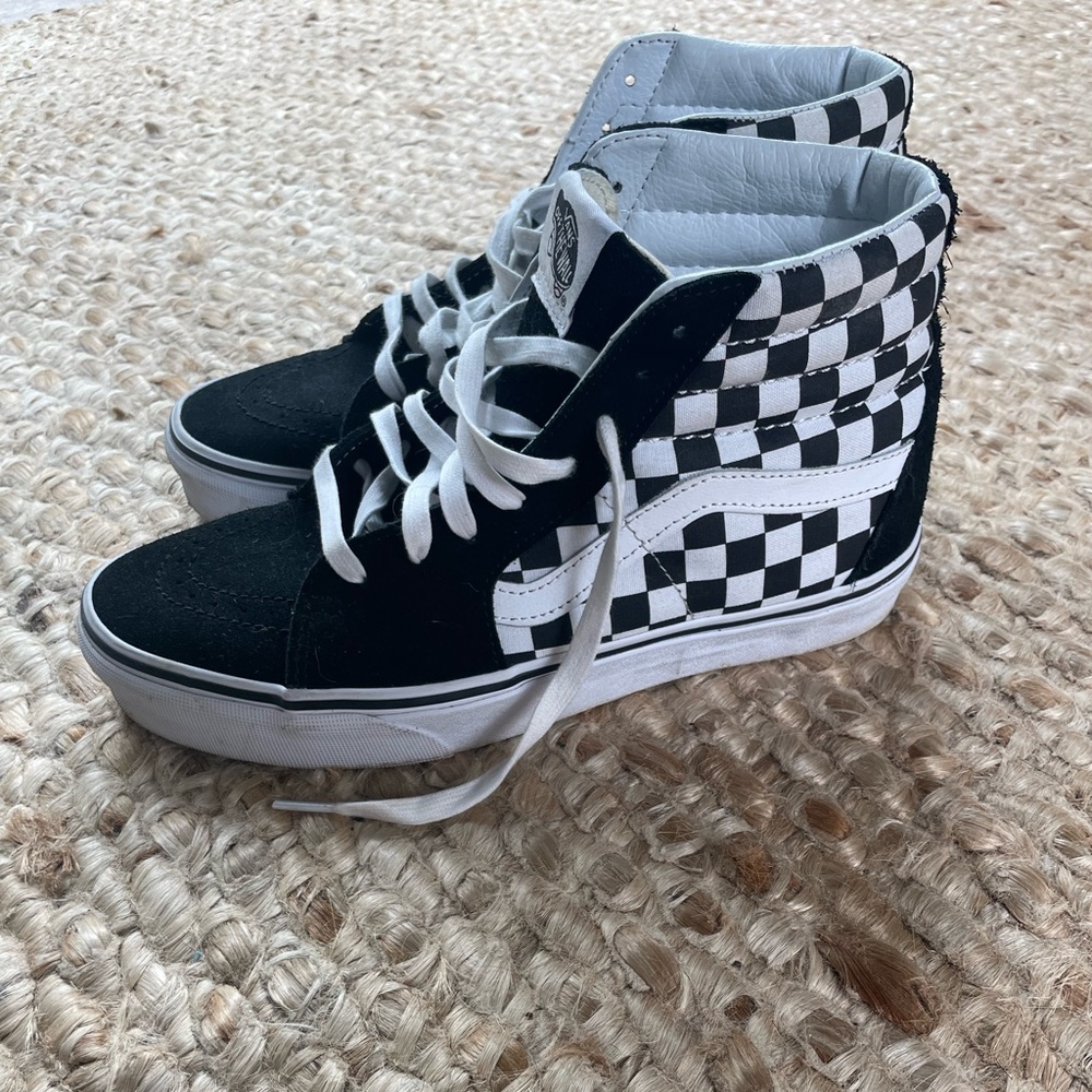 Vans high top checkered shoes 7.5/9